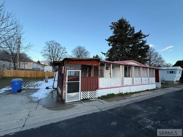 $1,800 | 4530 South 5th Avenue, Unit D8, Pocatello, ID 83204