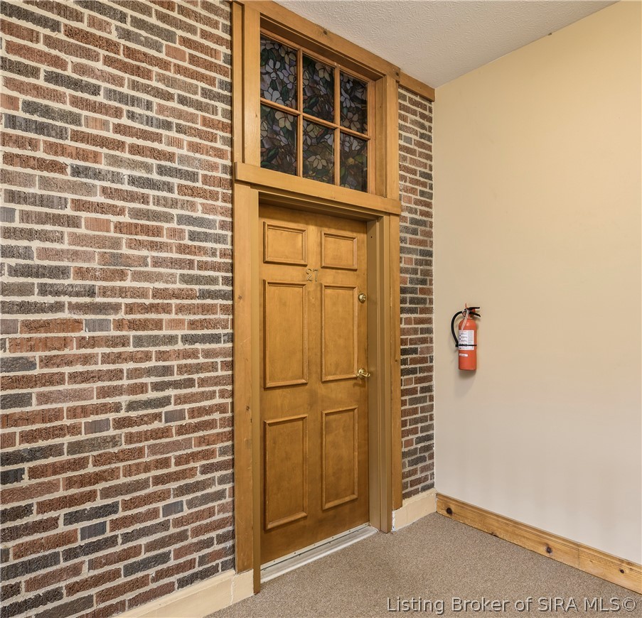 2900 Middle Road, Unit 27 Jeffersonville, IN 47130 - Photo 23 of 26 Inside entrance
