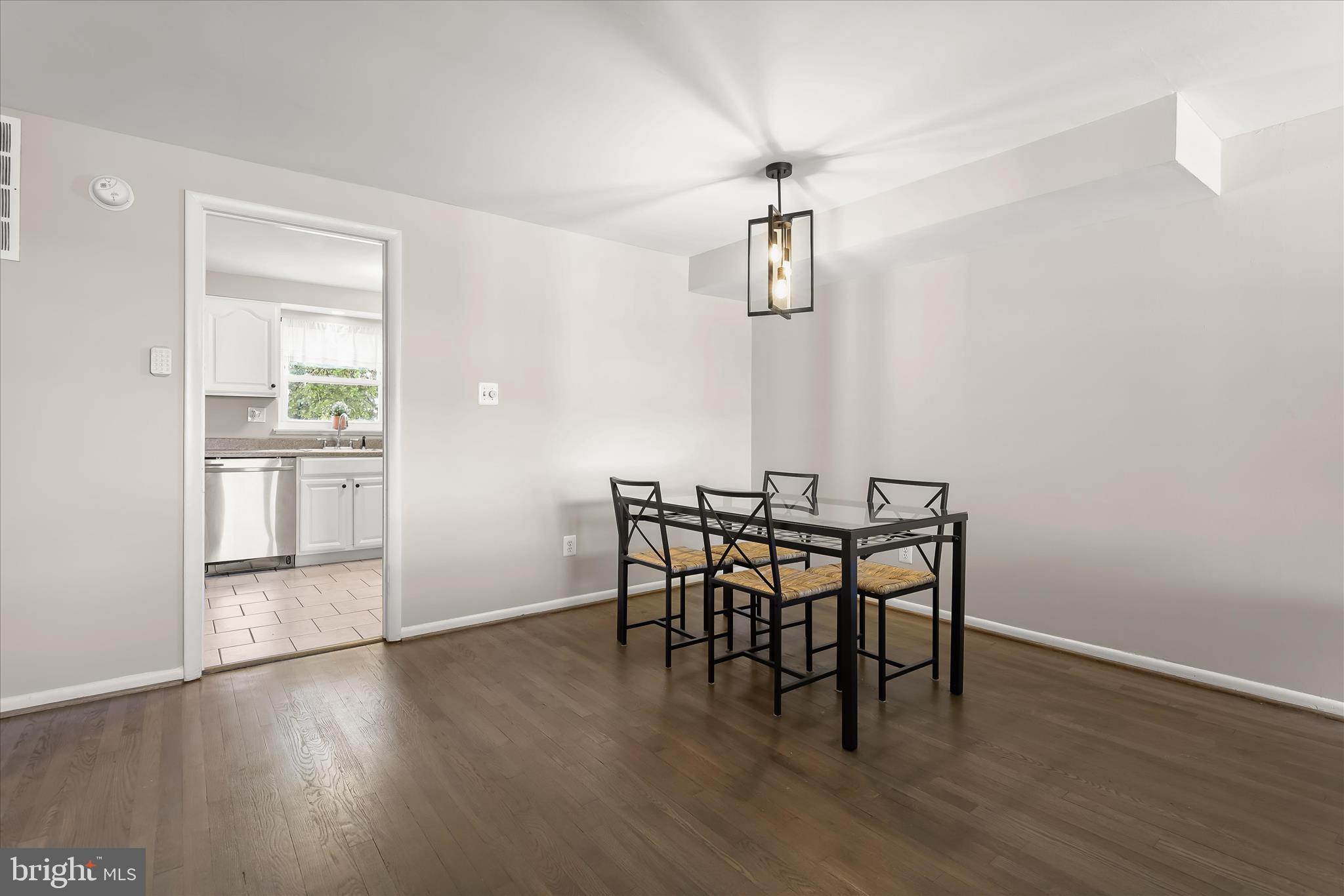 5663 Chelwynd Road Baltimore, MD 21227 - Photo 13 of 44 Dining Room