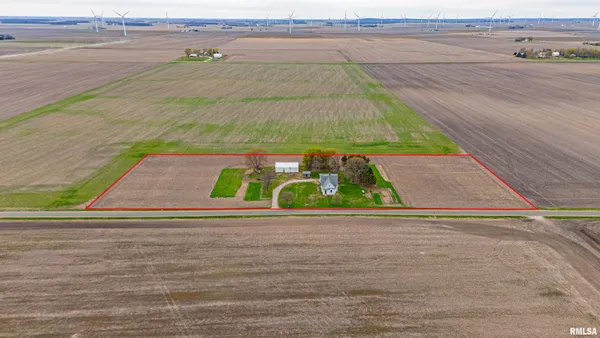 $249,900 | 543 1500th Avenue, Mount Pulaski, IL 62548