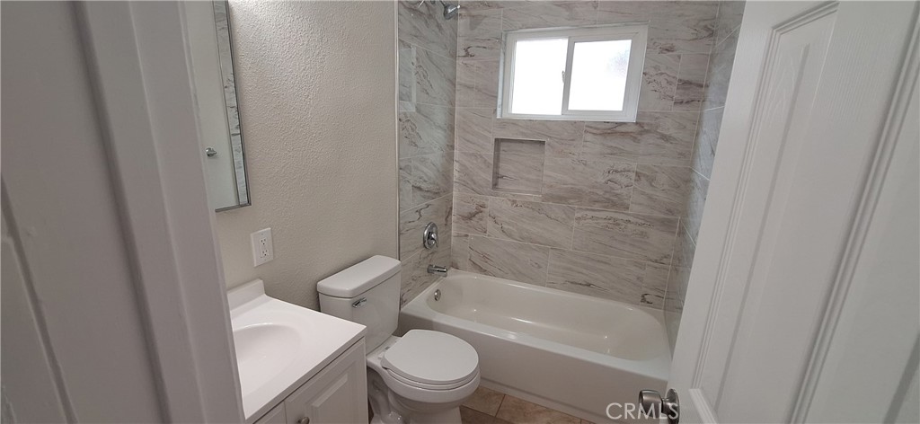 5010 Golden Avenue, Unit B Riverside, CA 92505 - Photo 6 of 13