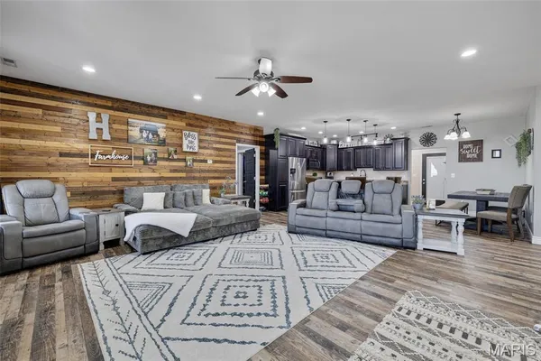 $729,900 | 10076 Puckett Road, Potosi, MO 63664