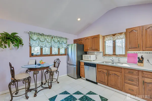 $580,000 | 40 Meeker Avenue, Edison, NJ 08817