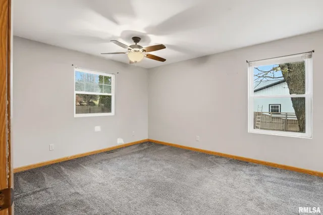 $245,000 | 516 4th Street, Buffalo, IA 52728