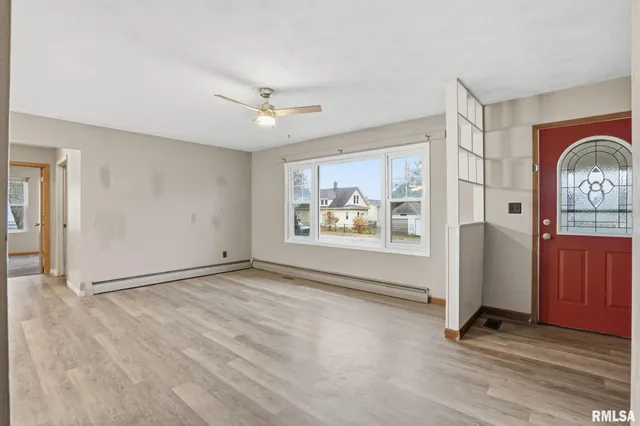 $245,000 | 516 4th Street, Buffalo, IA 52728