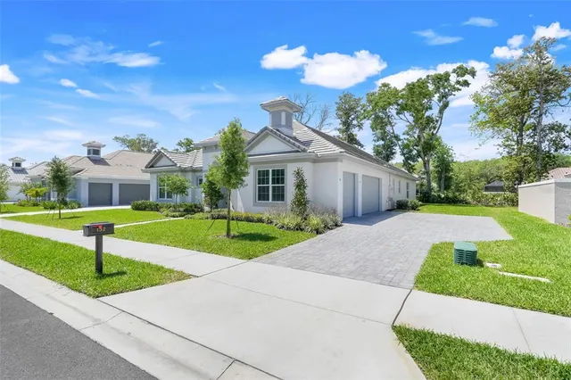 $900,000 | 132 New Leatherwood Drive, Palm Coast, FL 32137