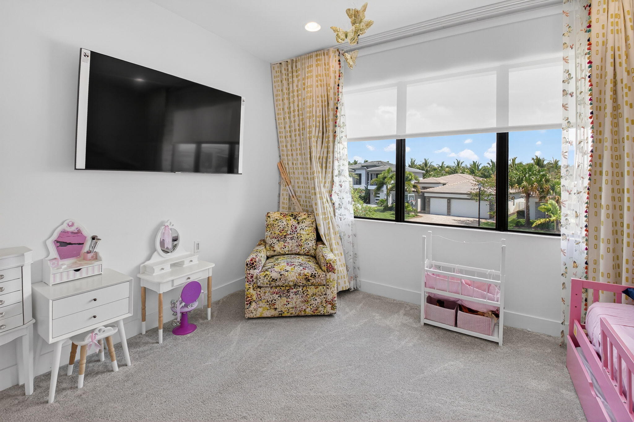 8858 Skyward Street Boca Raton, FL 33496 - Photo 40 of 116 Daughter's room