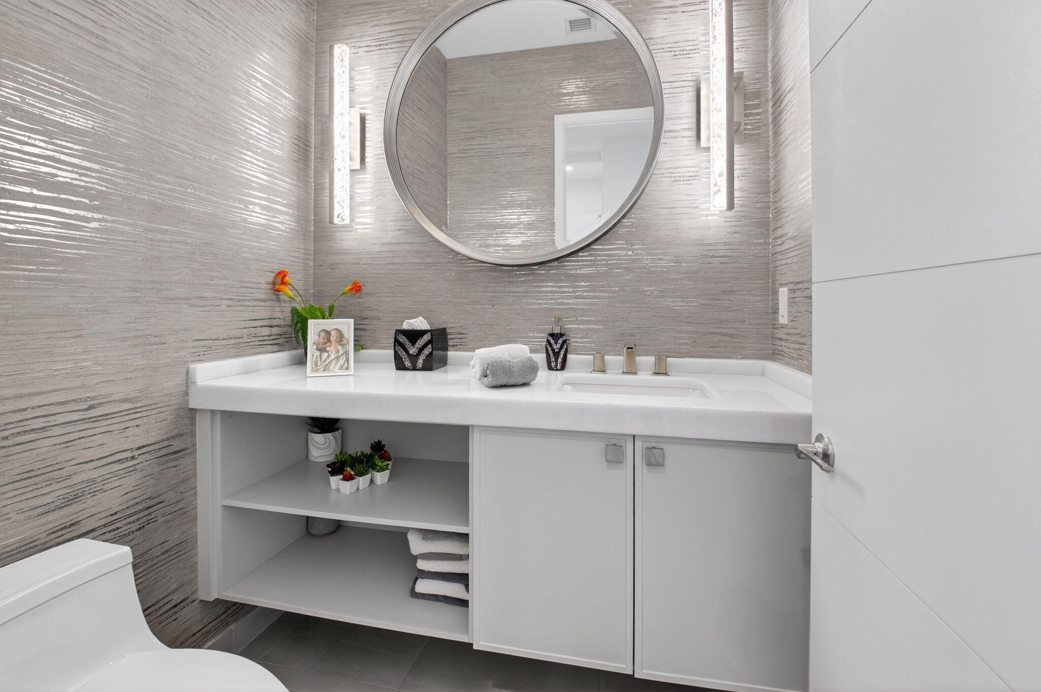 8858 Skyward Street Boca Raton, FL 33496 - Photo 41 of 116 Daughter's ensuite bath