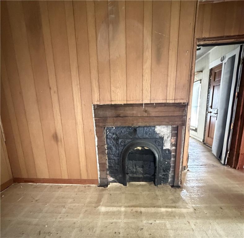 3 Walnut Street Aragon, GA 30104 - Photo 4 of 10 a view of a livingroom with a fireplace