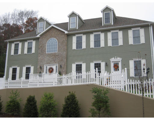 20 Te Berry Farm Road Hanover, MA 02339 - Photo 1 of 1 Gallery Image 1