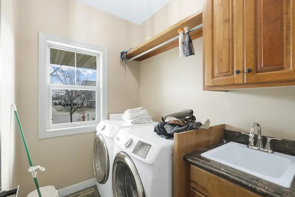 $565,000 | 14896 Bison Street Northwest, Anoka, MN 55303