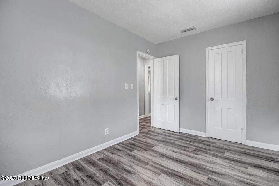 1804 Cleveland Street Jacksonville, FL 32209 - Photo 18 of 25 a view of room