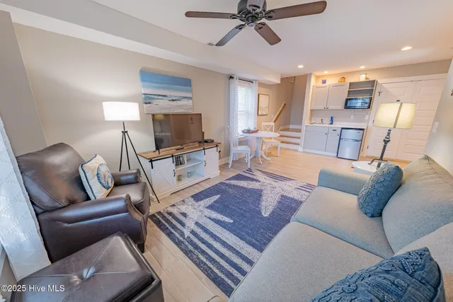 $699,900 | 500 West Eden Street, Kill Devil Hills, NC 27948