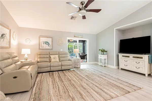 $624,900 | 6685 Everglades Boulevard North, Naples, FL 34120