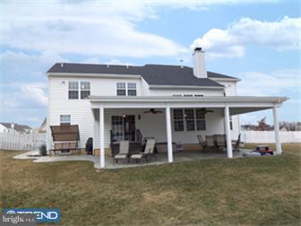111 Tatham Road Bensalem, PA 19020 - Photo 2 of 12 Exterior Back