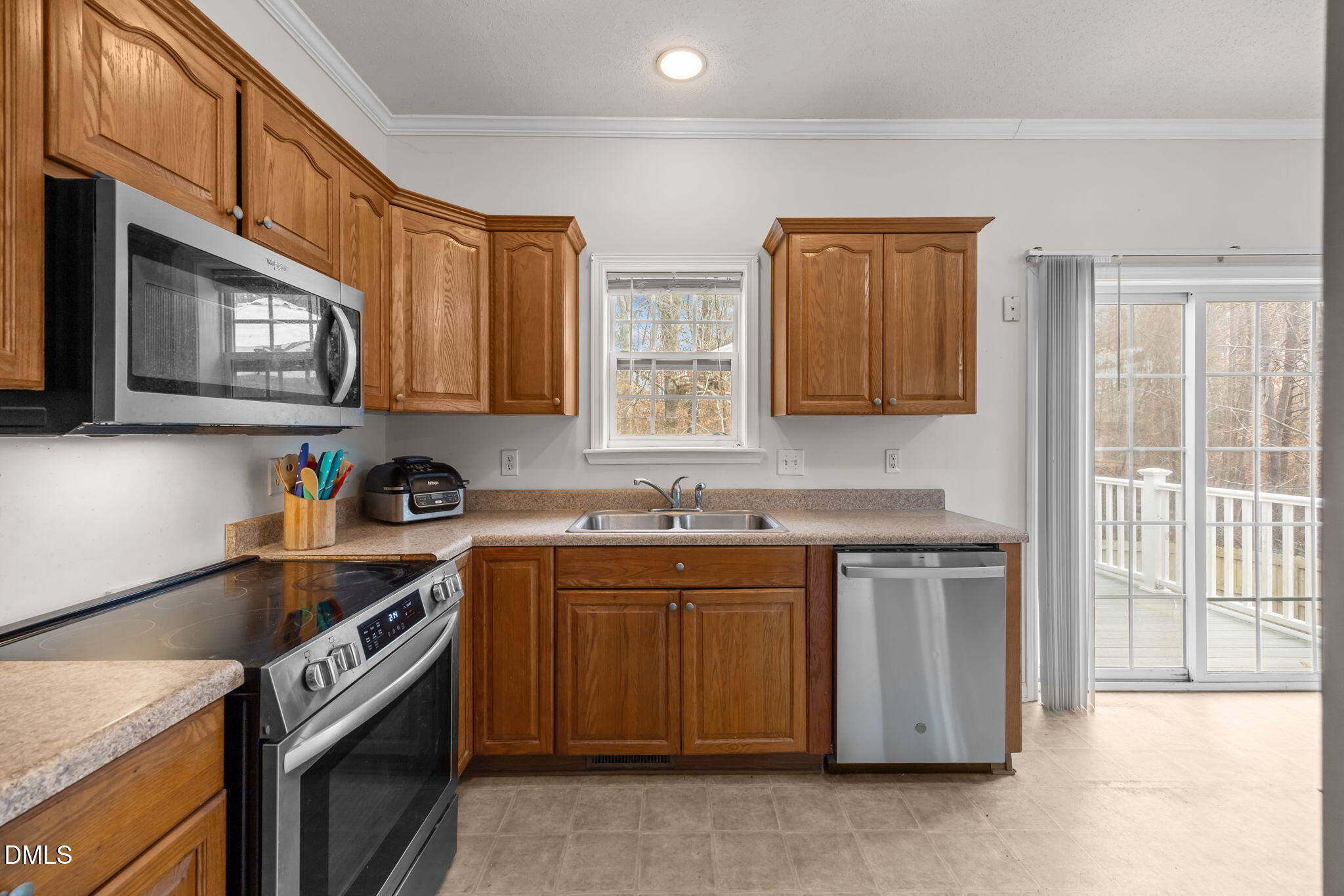 75 Spring Hill Lane Henderson, NC 27537 - Photo 18 of 43 Kitchen