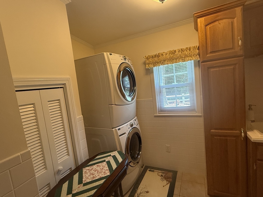 303 Blueberry Circle Middleboro, MA 02346 - Photo 23 of 36