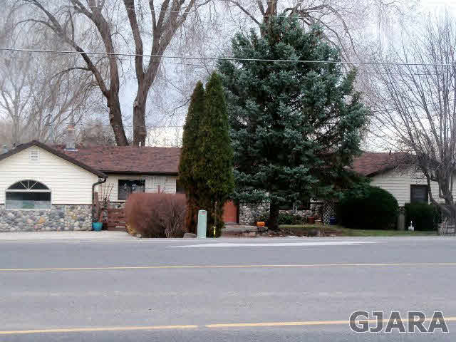 989 17 Road Fruita, CO 81521 - Photo 13 of 23 a view of a building with a street