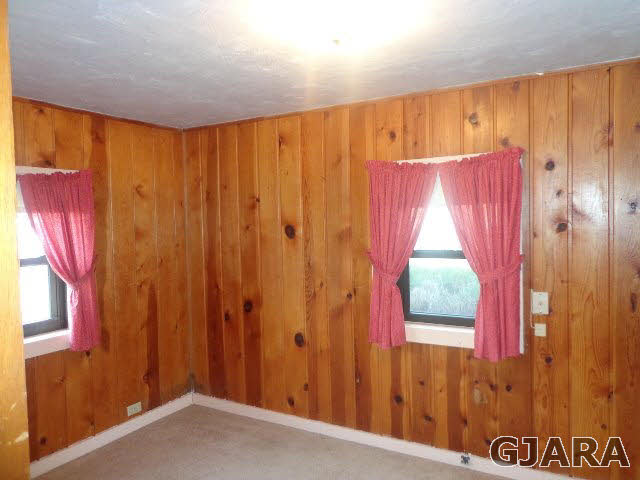 989 17 Road Fruita, CO 81521 - Photo 21 of 23 a view of a closet and window