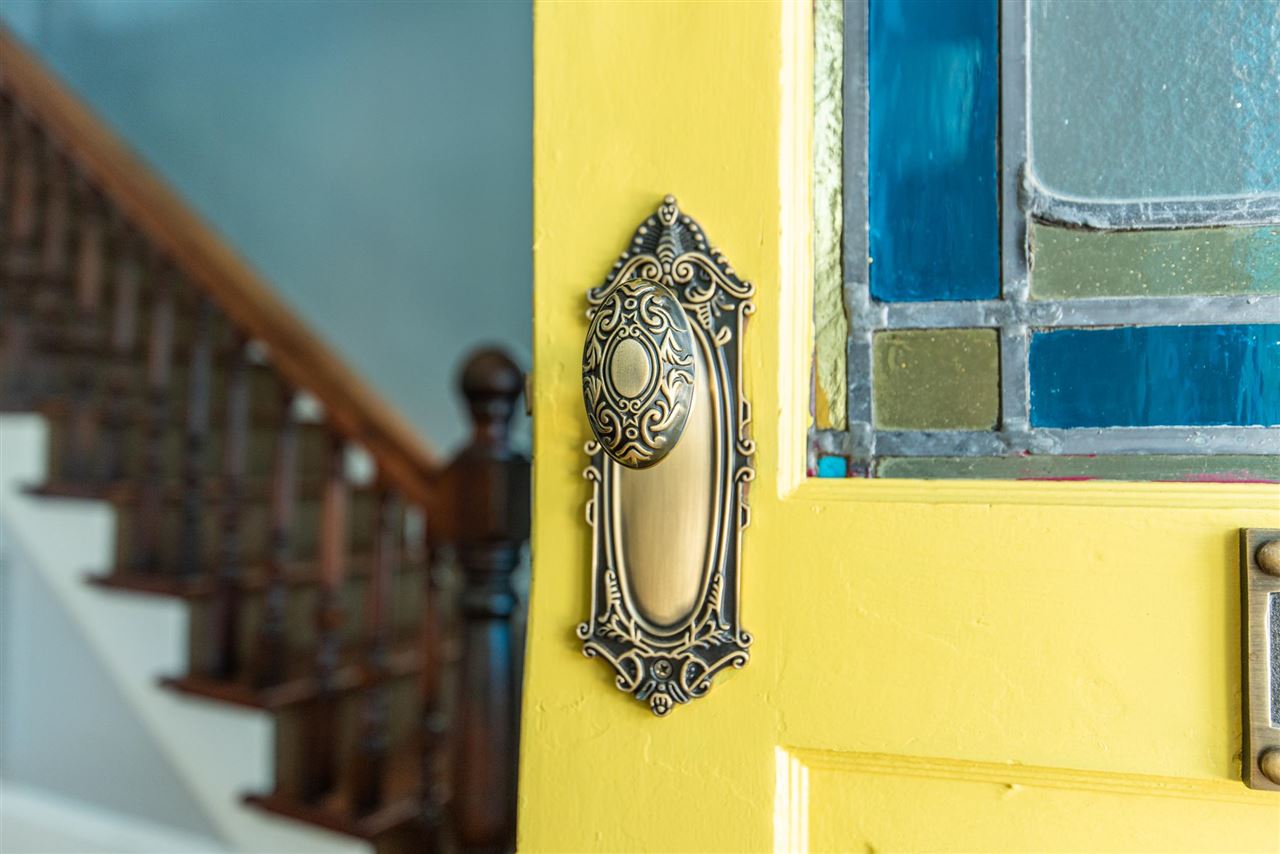 21 Saragossa Street St. Augustine, FL 32084 - Photo 44 of 46 a bathroom with a shower
