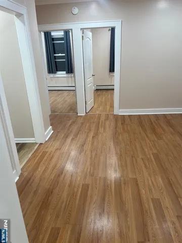 $3,300 | 34 Park Row, Unit 2, Wallington, NJ 07057