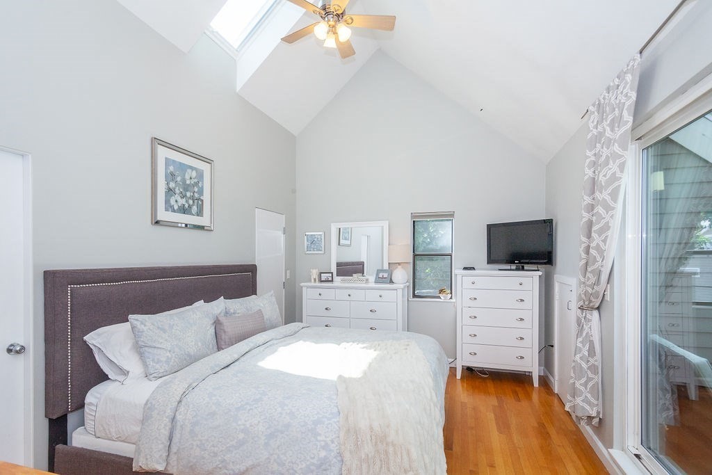 129 Governor Winthrop Road, Unit 1A Somerville, MA 02145 - Photo 15 of 27
