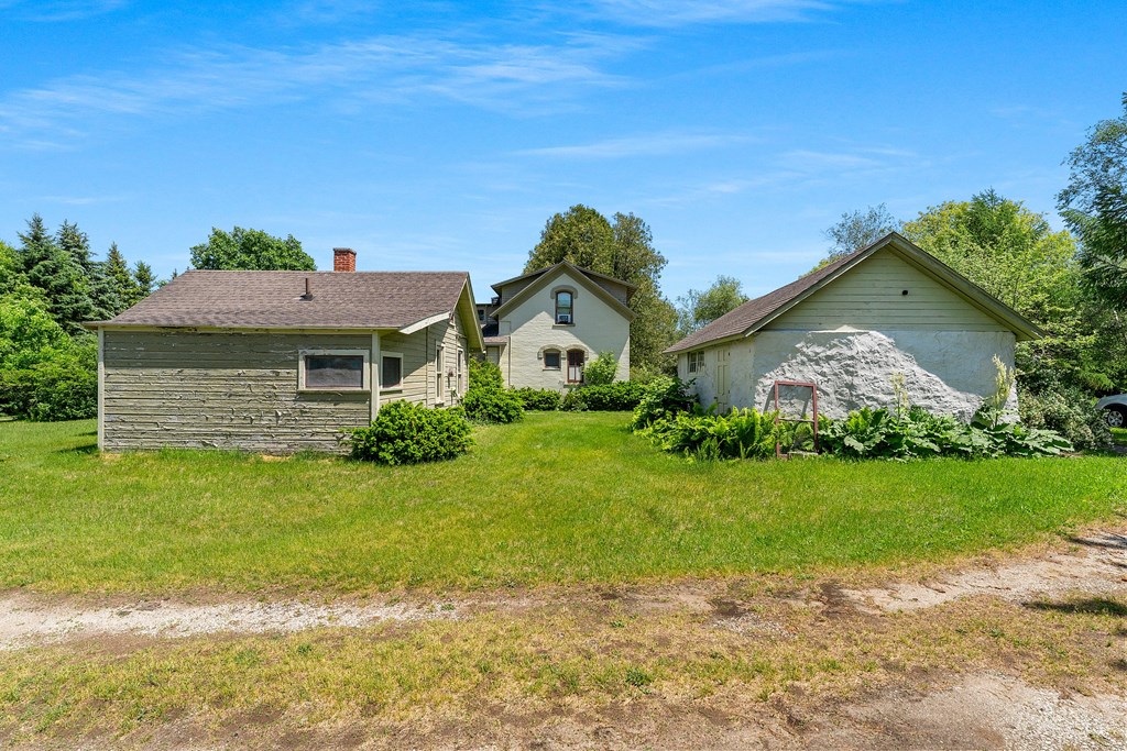 1317 Shiloh Road Sturgeon Bay, WI 54235 - Photo 5 of 27