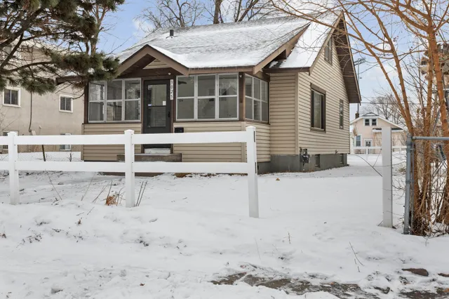 $292,900 | 3025 Longfellow Avenue, Minneapolis, MN 55407
