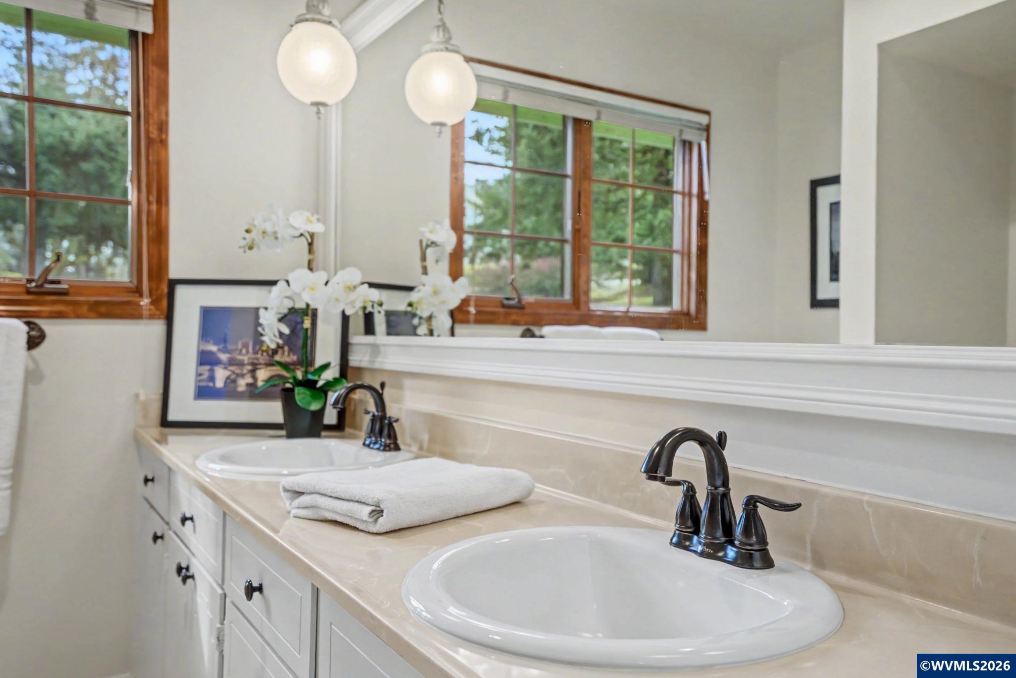 15205 Quall Road Northeast Silverton, OR 97381 - Photo 21 of 40 Gallery Image 21