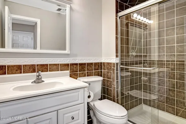 $2,650 | 159 Tulip Lane, Freehold, NJ 07728