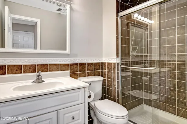 $2,650 | 159 Tulip Lane, Freehold, NJ 07728