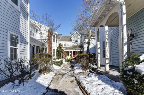 $2,650 | 159 Tulip Lane, Freehold, NJ 07728