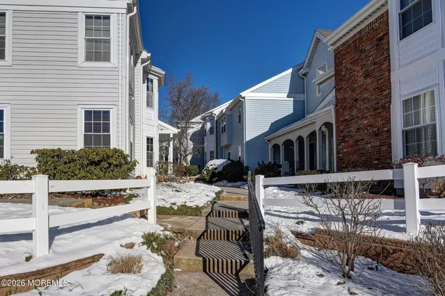 $2,650 | 159 Tulip Lane, Freehold, NJ 07728