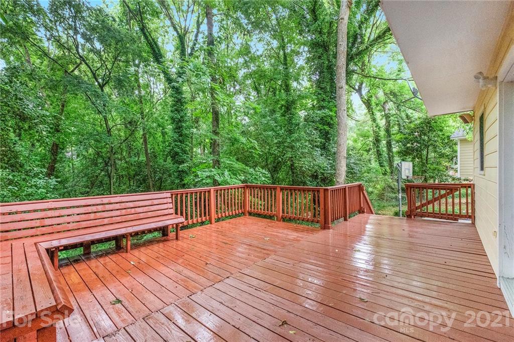 820 Lochridge Road Charlotte, NC 28209 - Photo 27 of 30 Gallery Image 27
