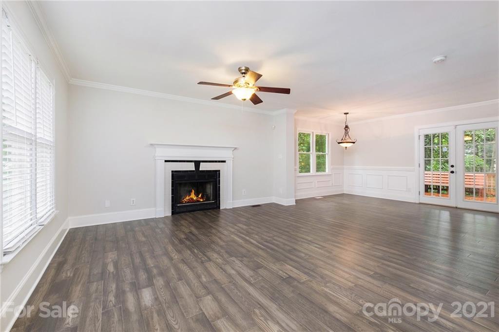 820 Lochridge Road Charlotte, NC 28209 - Photo 7 of 30 Gallery Image 7