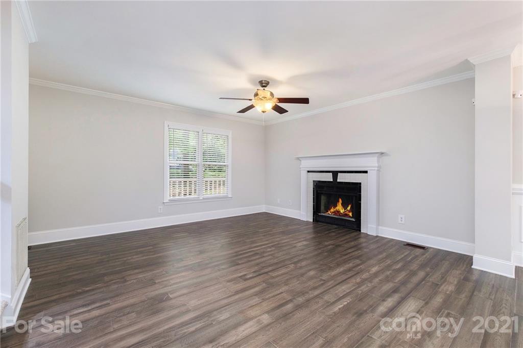 820 Lochridge Road Charlotte, NC 28209 - Photo 8 of 30 Gallery Image 8