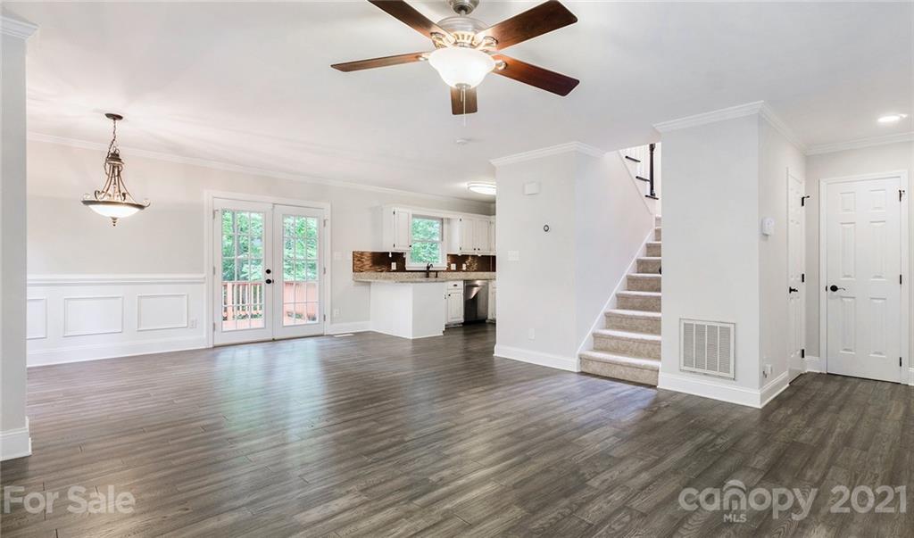 820 Lochridge Road Charlotte, NC 28209 - Photo 10 of 30 Gallery Image 10