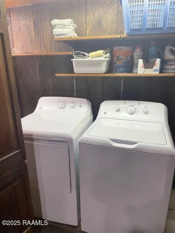 $2,500 | 411 Wiggins Road, Lafayette, LA 70503