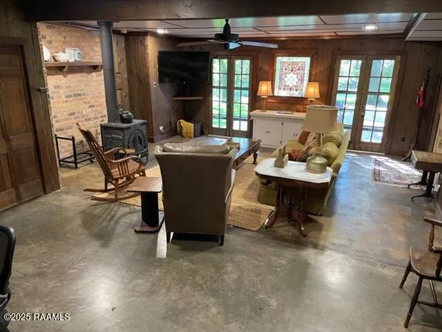 $2,500 | 411 Wiggins Road, Lafayette, LA 70503