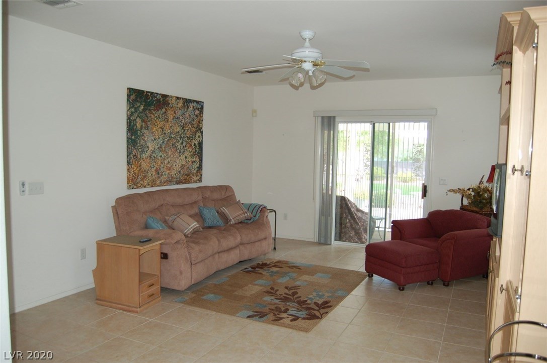 3083 Monroe Park Road Henderson, NV 89044 - Photo 3 of 19 Gallery Image 3