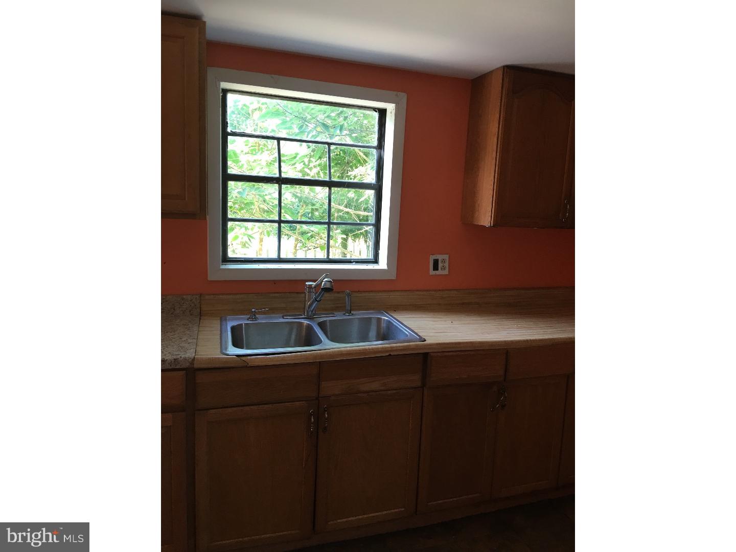609 Jackson Road Atco, NJ 08004 - Photo 2 of 8 Gallery Image 2