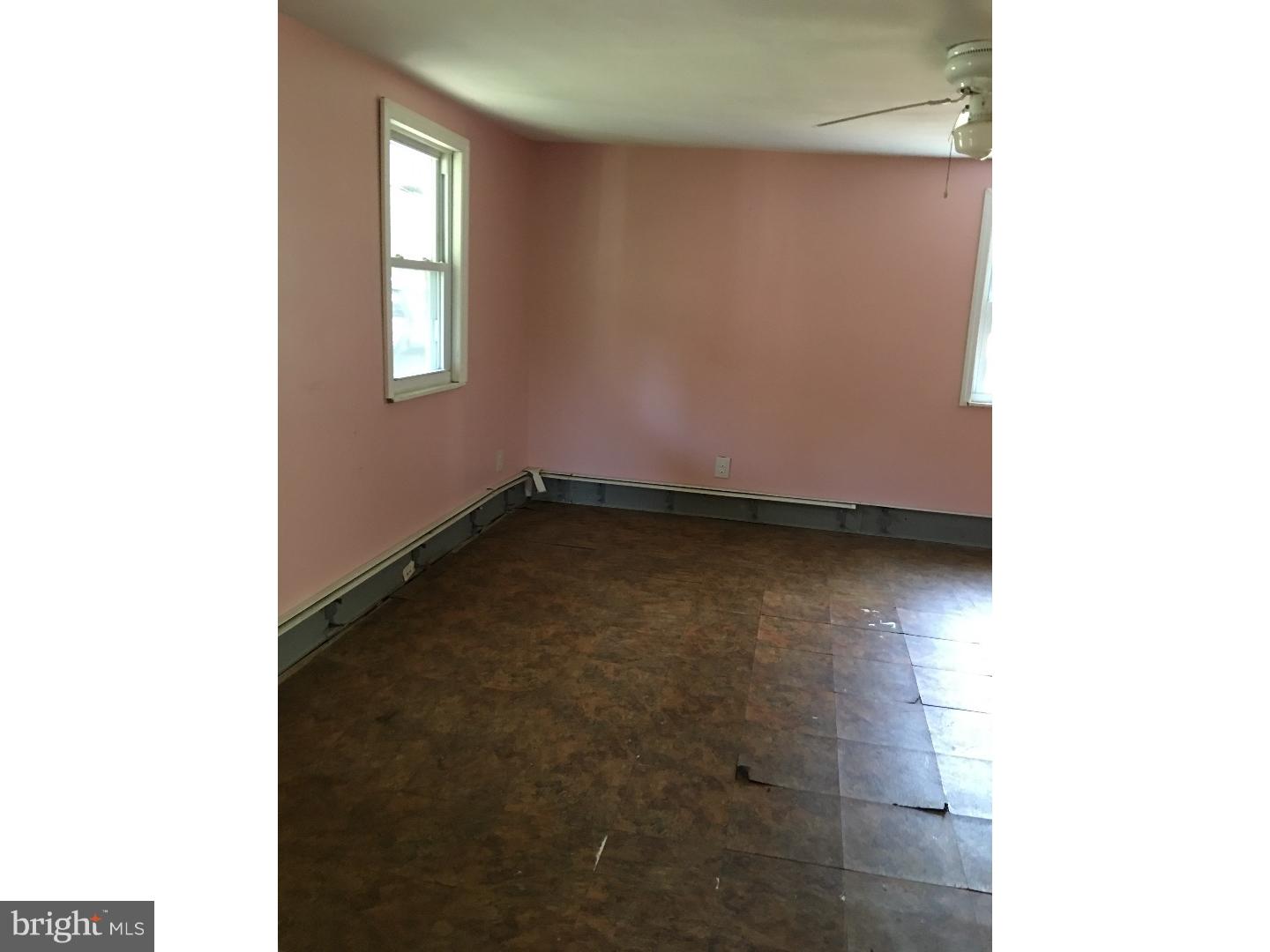 609 Jackson Road Atco, NJ 08004 - Photo 3 of 8 Gallery Image 3