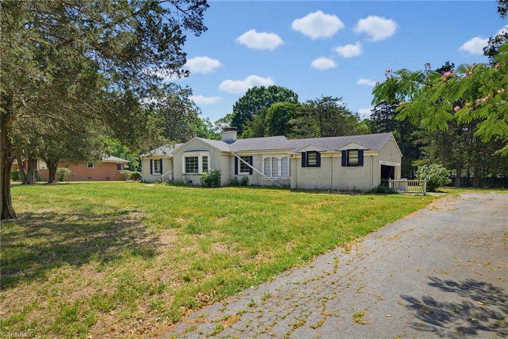 5203 High Point Road Greensboro, NC 27407 - Photo 3 of 30 Gallery Image 3