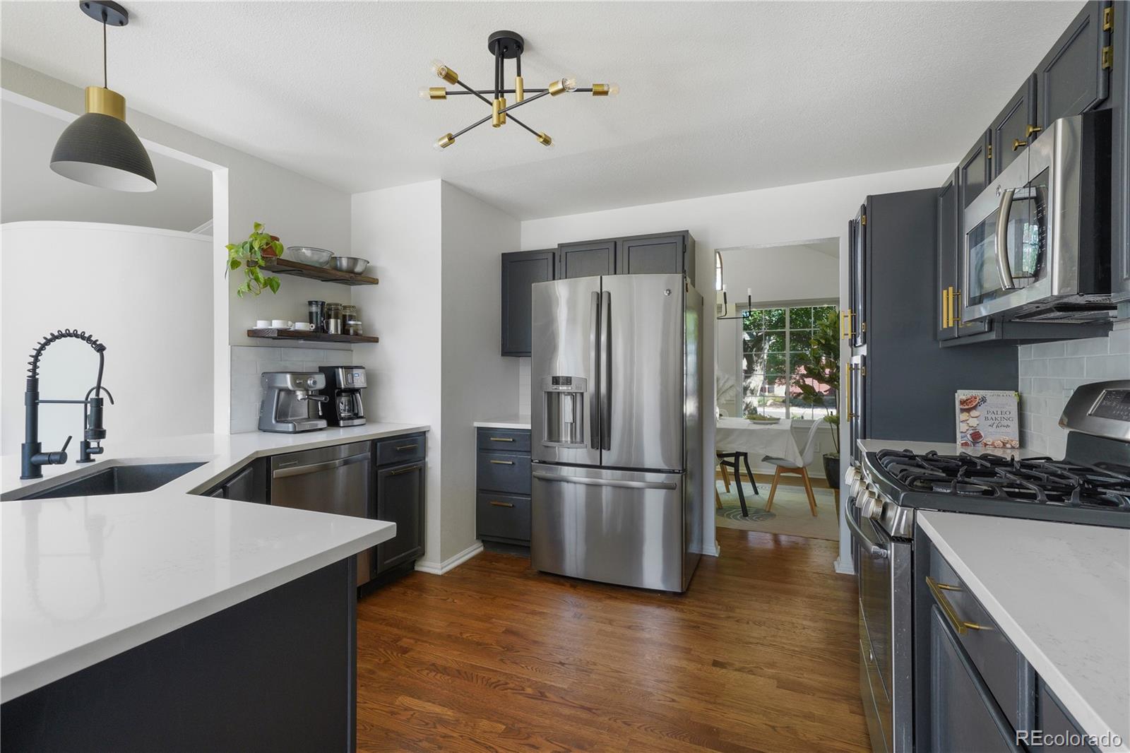 1651 Beacon Hill Drive Highlands Ranch, CO 80126 - Photo 13 of 50