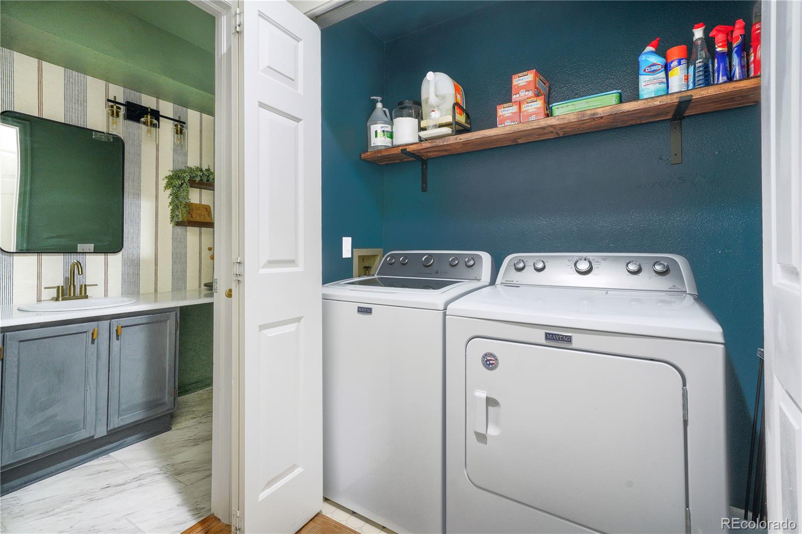 1651 Beacon Hill Drive Highlands Ranch, CO 80126 - Photo 19 of 50