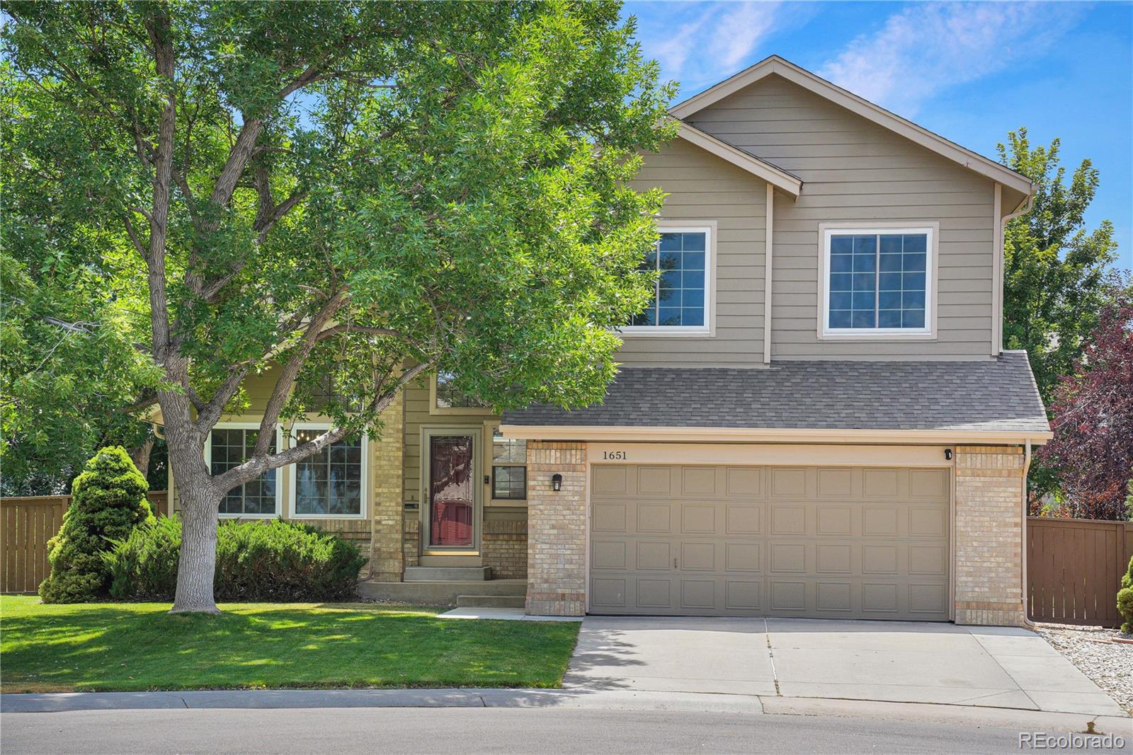 1651 Beacon Hill Drive Highlands Ranch, CO 80126 - Photo 2 of 50