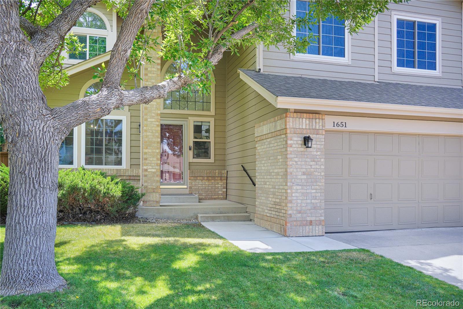 1651 Beacon Hill Drive Highlands Ranch, CO 80126 - Photo 3 of 50