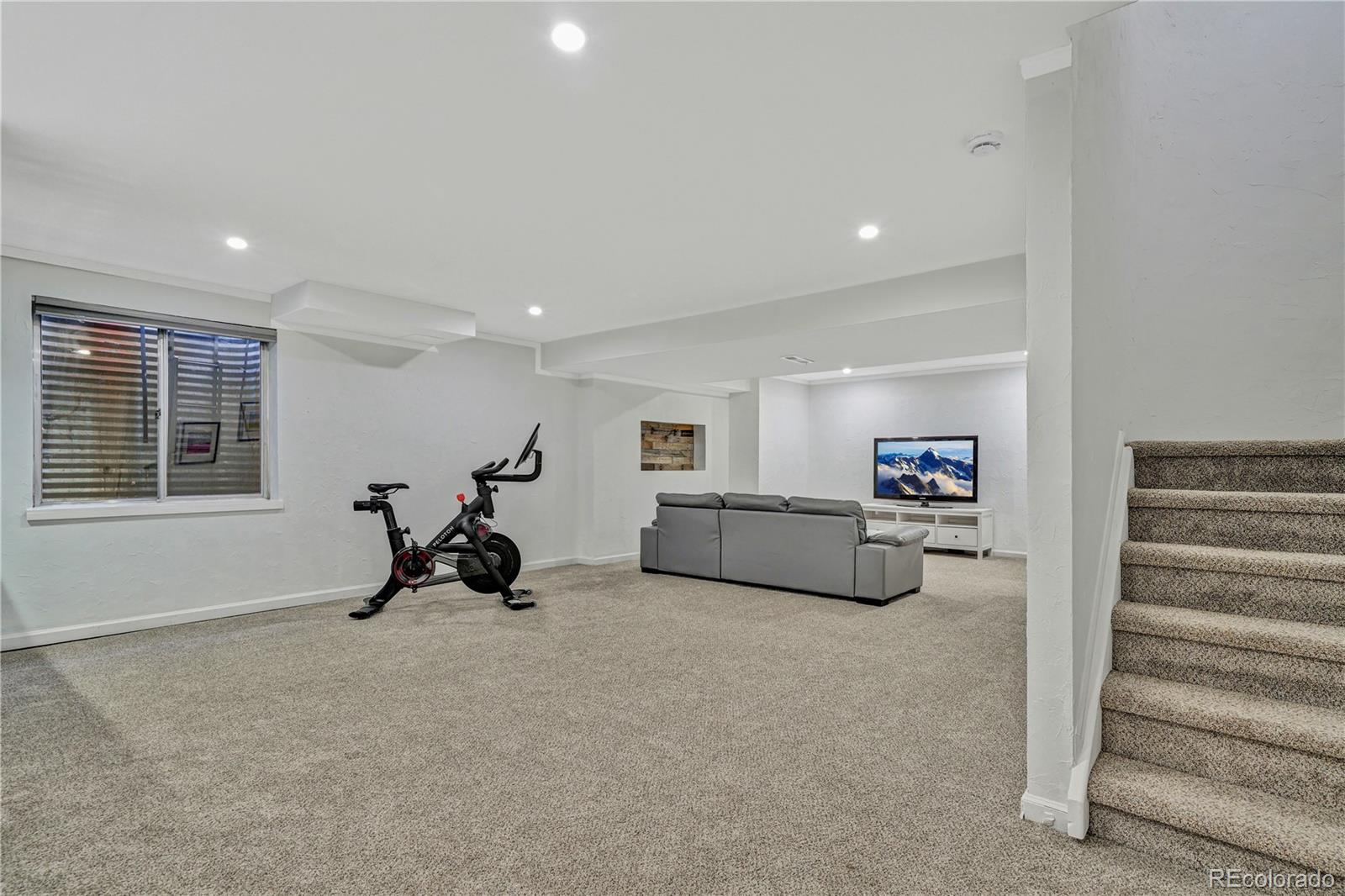 1651 Beacon Hill Drive Highlands Ranch, CO 80126 - Photo 32 of 50