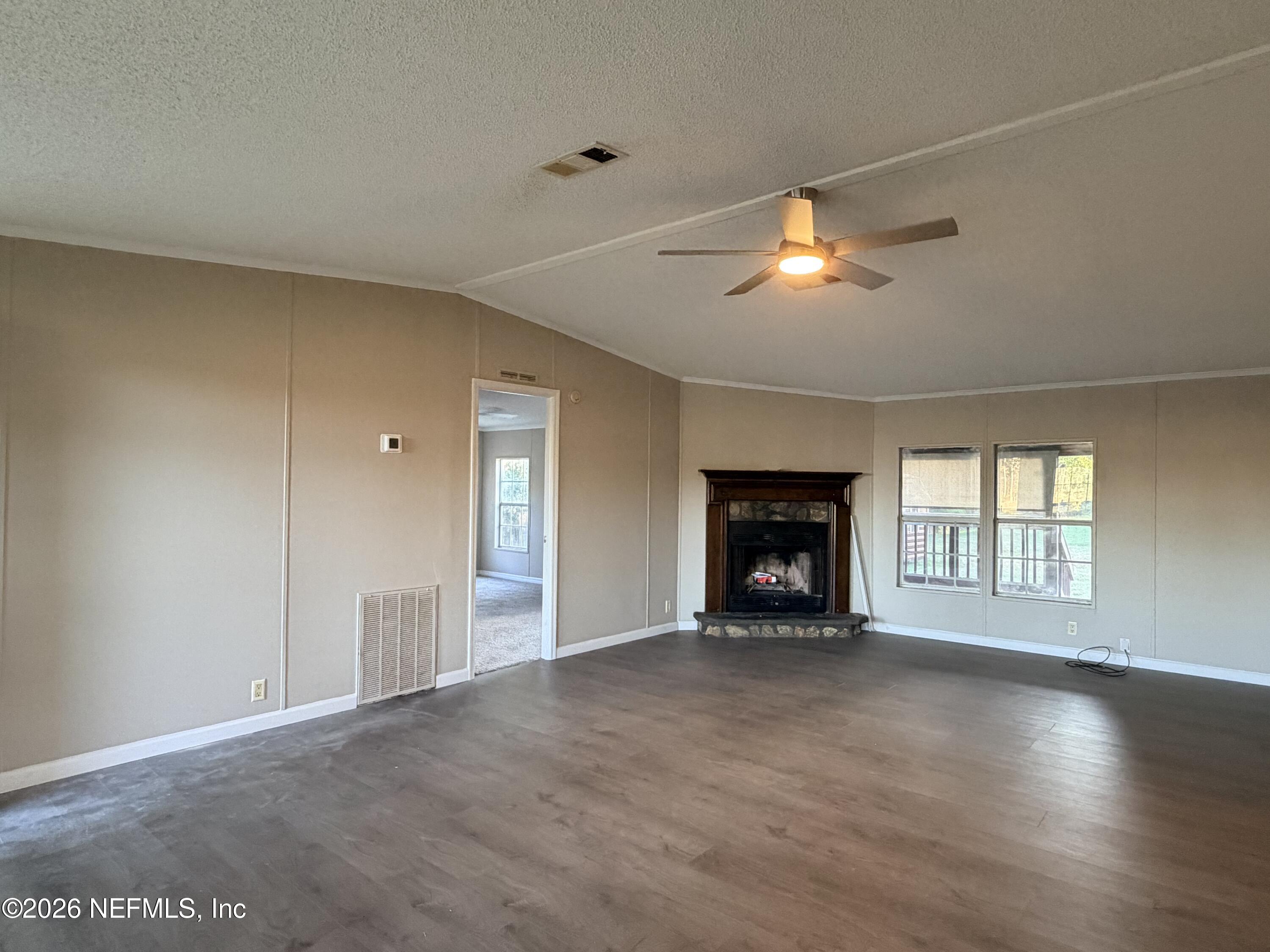1624 Otis Road Jacksonville, FL 32220 - Photo 4 of 15 IMG_0960