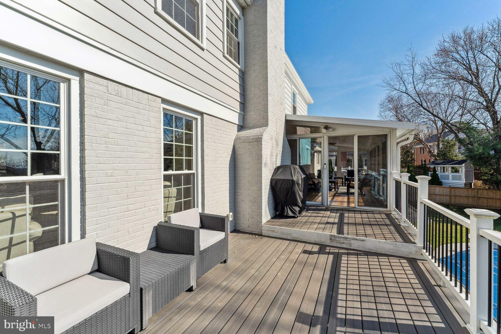 826 St Stephens Road Alexandria, VA 22304 - Photo 16 of 100